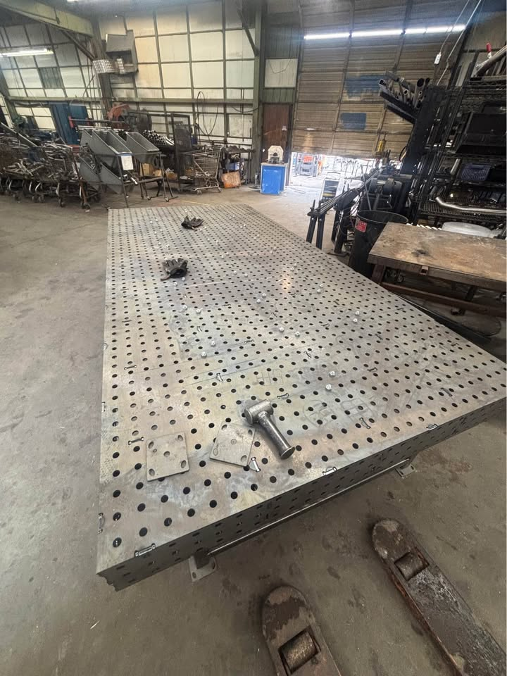 Large-format Datum production welding fixture table
